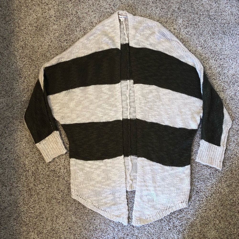 Pink rose striped green tan sweater size small